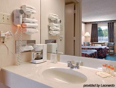 Americas Best Value Inn Marion Nc Quarto foto